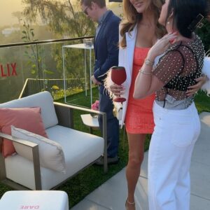 Heather McDonald Instagram - Had the best time @netflix celebrating their #realitytv shows and stars! Swipe Rt for some of it! What a fabulous LA Night! #hollywood #comedy #juicyscoop #realestate #buyingbeverlyhills #sellingsunset #loveisblind #thecircle #squidgame #sellingoc @nickviall @themarybonnet @mskaylacardona @brandongraves_ #drama #tv #awards #nfl #games #thecircle @fatcarriebradshaw my dress and jacket is @aliceandolivia shoes @inez bag @tomford