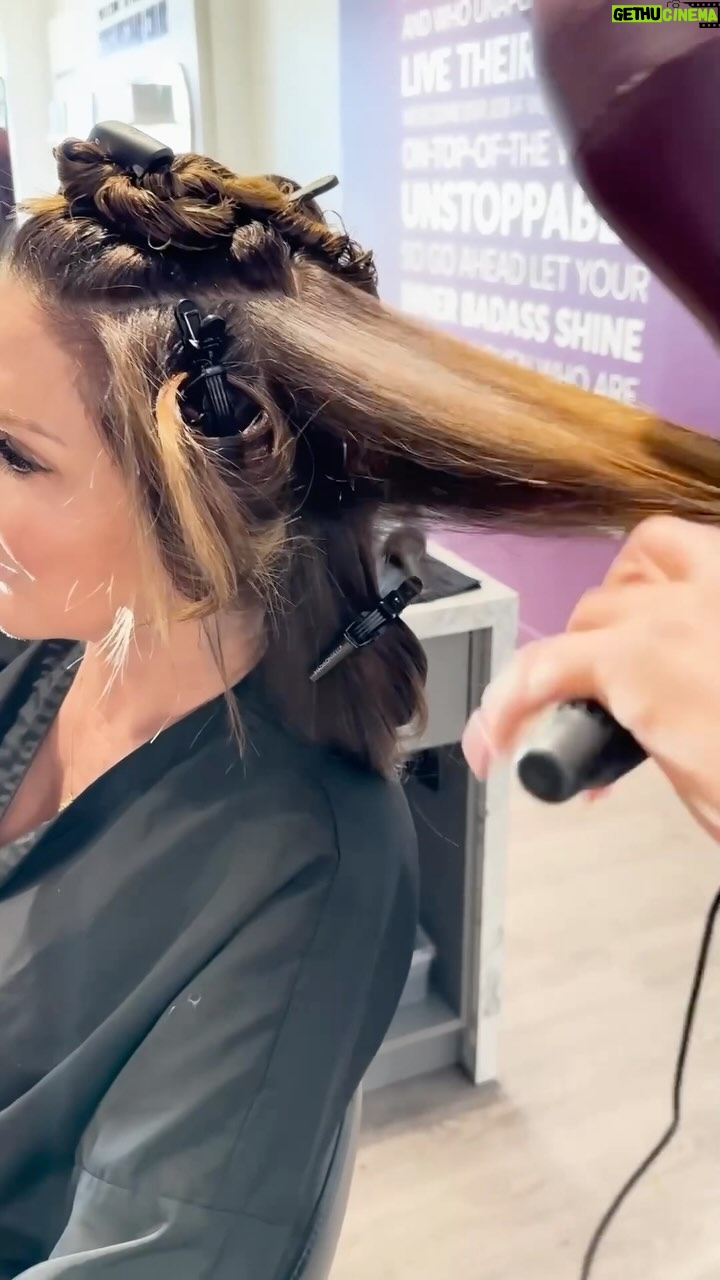 Heather McDonald Instagram - Got Greys? Check out my Roots routine and how cover my greys with confidence within my crazy schedule, all while saving time ⏰ and money💸 I popped into the @madisonreed Hair Color Bar near me to cover my roots and I couldn’t be more thrilled with the results! 😍 Book your appointment now at any of their 90 locations on their quick and efficient Madison Reed app or online at Madison-Reed.com (http://madison-reed.com/) and receive 20% off your first service using code HEATHER20 ♥️ I’ve added the discount link in my bio to make it easier for you all 🙌 #ad #madisonreedpartner #hairgoals #roots #hairtransformation #HairColorBar @madisonreed