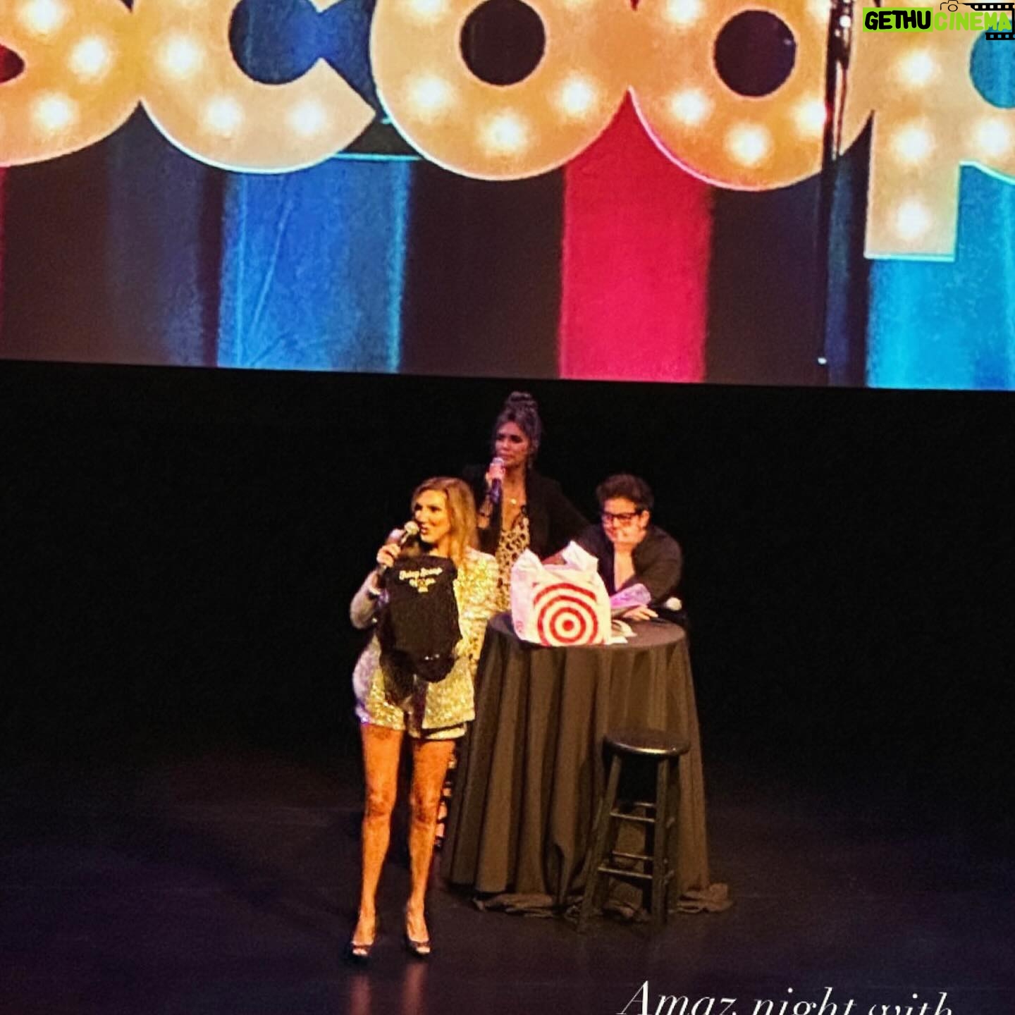 Heather McDonald Instagram - Scottsdale, I love you! So fun! Thank you! #juicyscoop #comedy #standup #impressions #bravotv #moms #boymom #girlmom @thebrandyhoward @mrjuliegoldman