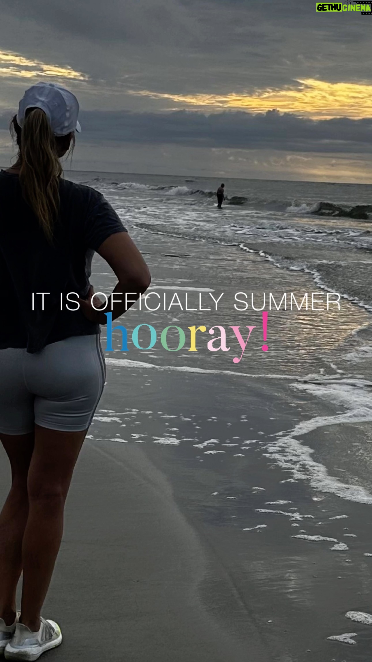 Heather Thomson Instagram - This summer! Come and experience a customized, curated, all-inclusive, luxurious, 7-day wellness experience with me at Hilton Head Health! Surrounded by the serenity of the ocean and ambiance of Hilton Head Island, South Carolina! We designed it to create an intimate and immersive experience, limited to just 15 individuals. Fresh Freedom fosters a supportive and nurturing environment, where individuals can rejuvenate their mind, body, and spirit. Renew through fitness, cooking, nutrition programs, holistic therapies, life coaching and reconnect with all the elements of a healthy lifestyle. August 20th - August 27th Make a reservation at https://www.hhhealth.com/renewwithheatherthomson/ or call 800.292.2440 to speak with a program consultant. π #joinme #just15 #heatherthomsontravel #augustretreat #freshfreedom #renew #HT #heatherthomson #hiltonheadheath #H3 me