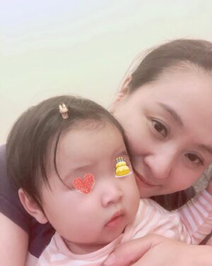 Heaven Hai Instagram - 我猜⋯她應該也是想說：「祝老母生日快樂」吧🥰

大家都要非常健康平安快樂 
生日許願最重要的願望❤️