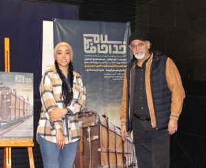 Hediyeh Azidhak Instagram - روزهاى خوش آكادمى سمندريان,روزهايى كه رنگ زيباى هنر به زندگيم بخشيد.چقدر جاى خالى استاد سمندريان و معلم دلسوزم حمید لبخنده در آكادمى حس ميشد … 
 
امروز نمايش «سلام خداحافظ» كه ۵ سال پیش آخرین اجرای پایان دوره ای من بود ،به روی صحنه میرود و افتخار این را داشتم که بعد سال ها میزبان معلم عزیزم محمودرضا رحیمی باشم.

@samandarian.academy 
@hamidlabkhandeh 
@mahmoudreza.rahimi 
@mohammad_amiryarahmadi 
@shahab.hosseinpour