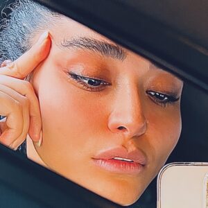 Hediyeh Azidhak Instagram - 🤍✨

هَر کَس به کَسی نازد ، ما هَم به خدا نازیم ☝🏻
