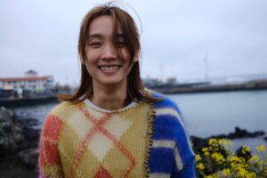 Hedwig Tam Sin-Yin Instagram - 我去旅行自攜雨水