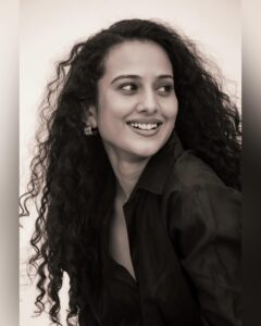 Actress Heena Parmar HD Instagram Photos and Wallpapers December 2023