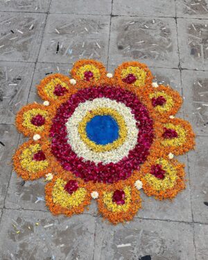 Heena Parmar Instagram - Saal Mubarak 🙏