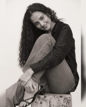 Heena Parmar Instagram - Iss kadar pyaar hai …❤️
#heenaparmar 

📸: @veer_photography606__