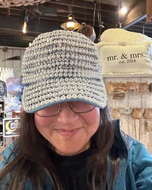 Helen Hong Instagram - Weekend photo dump Pt 1: @waitwaitnpr standup tour in #Charlottesville & #roadtrip to #norfolkva which included @crackerbarrel   @colonialwmsburg w @alzoslade & Queen Tour Manager Shayna. #waitwaitdonttellme #standuptour #dreamjob