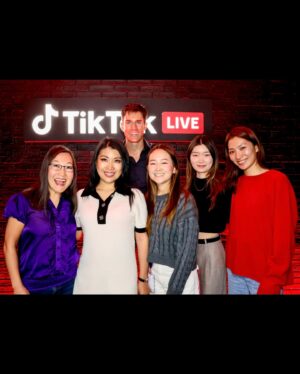 Helen Hong Instagram - A recent highlight was @tiktok first ever live comedy show for AAPI month, featuring top comedy talent @jiaoyingsummers @funnyhelenhong @zarnagarg @godfreycomic @stevebyrnelive 😂 📸 @dudestin