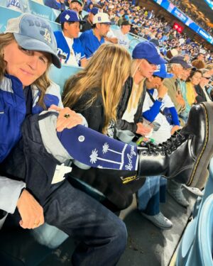 Helen Hunt Instagram - Go Dodgers!💙

@dodgers