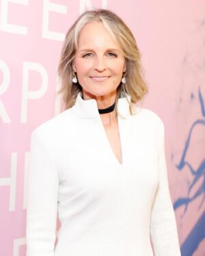 Helen Hunt Instagram - Got glammed up by people I love. Can’t ask for more than that.

Stylist @bluecatblauner 
H & MU @darrellredleaf 
And the last photo is me and @shuvane from @slatepr  Literally had my back for the last 30 years. 

Thanks @scotttayyyyy and @mariatakigawa ❤️❤️