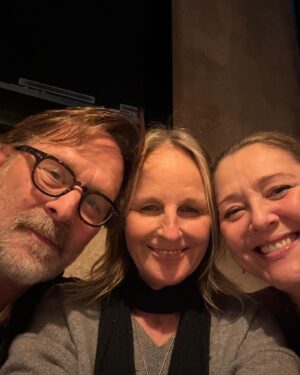 Helen Hunt Instagram - Actual Holiday Spirit 

🙏🏽@jeffreynordling @camrynmanheim @catherinefriesvaughn and New York City