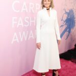 Helen Hunt Instagram - Got glammed up by people I love. Can’t ask for more than that. Stylist @bluecatblauner H & MU @darrellredleaf And the last photo is me and @shuvane from @slatepr Literally had my back for the last 30 years. Thanks @scotttayyyyy and @mariatakigawa ❤️❤️