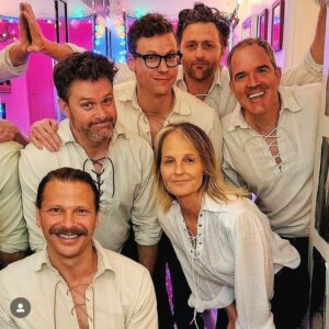 Helen Hunt Instagram - Holy shit!  Improvised Shakespeare with these geniuses @largolosangeles last night. 
Like jumping out of a plane with the 5 best and kindest improvisers making sure you land safely. 

#Yikes! That Happened 
❤️ 🎭 ❤️🎭❤️🎭❤️🎭