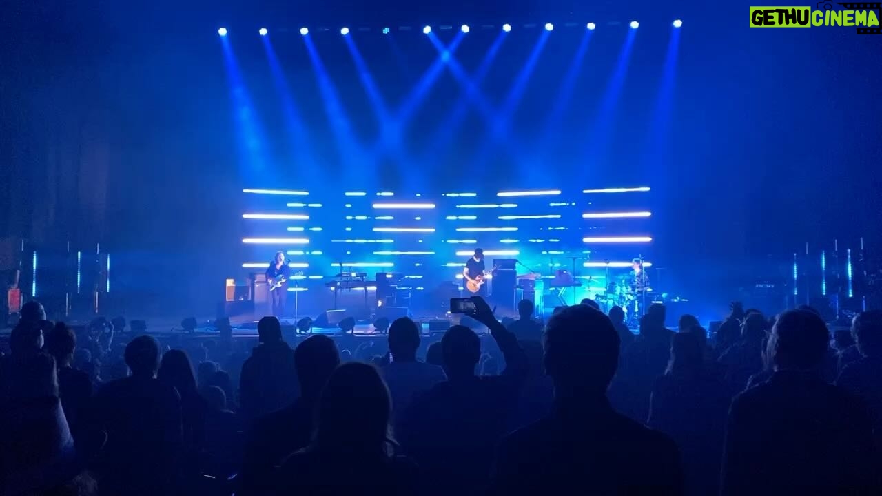 Helen Hunt Instagram - #TheSmile with @jeffreynordling They are SO good!!!!! #thomyorke #johnnygreenwood #TomSkinner #radiohead @shrinela