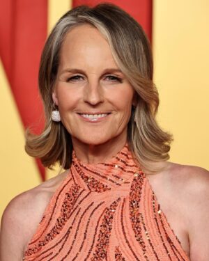 Helen Hunt Instagram - Thank you @csiriano for making this beeeauuuutiful frock for me for the #vanityfairoscarparty 

I felt like a ballerina. (Not counting how I walked in the shoes). I had FUN! 

Glam @darrellredleaf 
Jewels @sukiyeagley 
Overall saving the day @bluecatblauner
Tailored by @travisaddams 
Pulling it all together against all odds @scotttayyyyy
