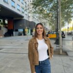 Helen Lindes Instagram - Look de trabajo en Barcelona 🎥… Días de rodaje en estudio, grabando cosas muy chulas!! #campaña #beautycampaign #hair #model #spain