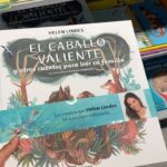 Helen Lindes Instagram - ¡Feliz día del libro infantil! 🥰Uno de mis proyectos más bonitos ha sido escribir un libro inspirado en mis hijos y en mis mascotas. Con grandes enseñanzas e historias bonitas para contar en familia. “El caballo valiente” tiene casi 3 años ya!! ❤️❤️ #autora #libroinfantil #bestproyectever