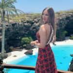 Helen Lindes Instagram – El look perfecto para un evento en la isla… eso fue lo que pensé cuando vi este vestido de @theiqcollection en @valytyplace ❤️ Qué opináis?? #lovelanzarote #lanzarote @turismolzt