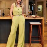 Helen Skelton Instagram – #AD
I had the absolute pleasure of working with @jdwilliamsuk to style the most gorgeous of ladies that are @helenskelton @1judilove 
Getting dressed everyday, whether that’s for work, walking the dog, a dinner party or even hitting the stage – should be fun and exciting. Feeling good on the outside starts from within, so embrace every inch of you and I know you’ll discover a more confident and happier you.  Everyone deserves to feel fabulous, even you… it sometimes just takes a few tips and tricks to get you there – so I hope this campaign has given you the inspiration you may have needed.

See the link in my linktree to shop the collections or the website address is here: www.jdwilliams.co.uk/shop/page/shoptheadvert/show.action

#findyourstyle #jdwilliams #jdwilliamsuk