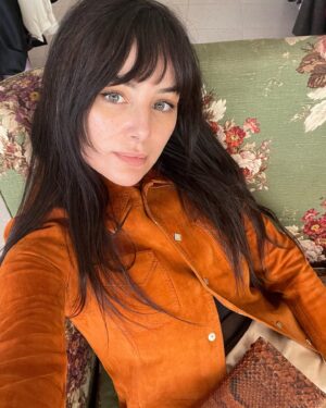 Helena Coelho Instagram - 70’s 🧡 @smokyolive