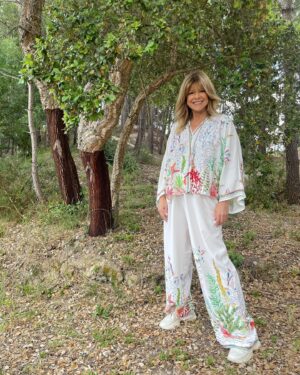 Helena Isabel Instagram - Bom fim de semana para todos!
🌸😎☀️

Look @boho.chic.trendy_