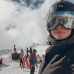 Helena Costa Instagram - Happy when the Snow’s me up ❄️🆙 #verbier