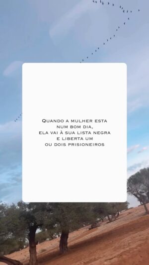 Helena Costa Instagram - 😏 São tão engraçadas 💃🏻 #hcsays