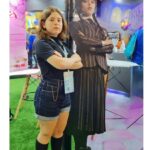 Helena Luz Instagram - Hoje foi dia de feira, de #feiraescolar, pra conferir as novidades que a @up4you da @luxcel vai trazer no próximo ano... simplesmente amei, super me diverti!!! 🎒 🥰 . E você também pode ir... até dia 9/08, no Expo Center Norte/SP 😉 . . . . . . . . @somosluxcel #luxcel #mochila #feiraescolar