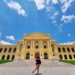 Helena Luz Instagram - Última semana de férias e tirei o dia para arte, arquitetura e história, muita história!!! Museu do Ipiranga e Museu de Zoologia da USP. Fiz self com Dom Pedro, conheci uma mega pintura, foto com esqueleto, self com urso!! Qual foto vc mais gostou?? . . . . . . . . #museudoipiranga #ipirangamuseum #museudezoologia #turismosp #prefeiturasp