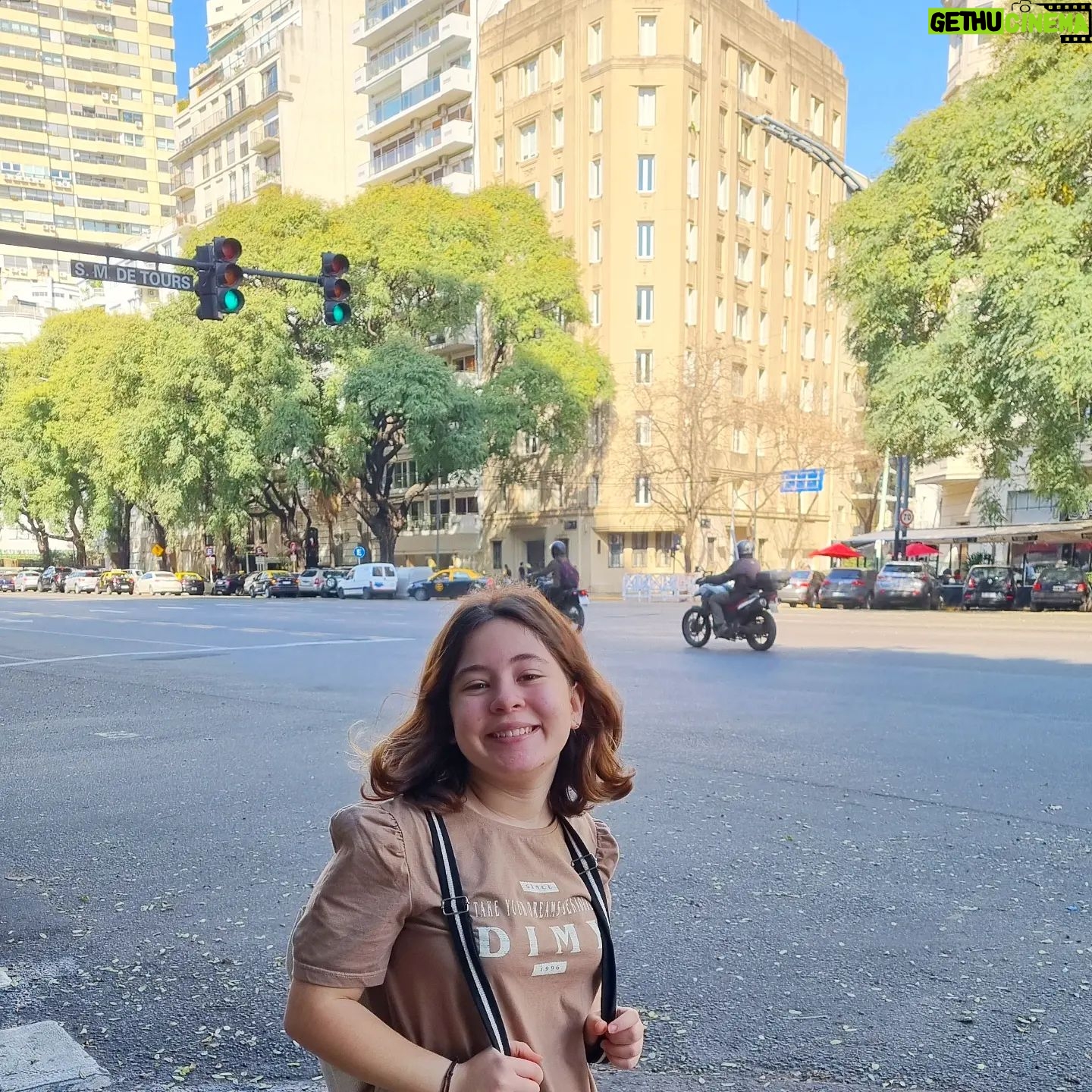 Helena Luz Instagram - ✈️🇦🇷 Hasta luego Buenos Aires querida!! . . . . . . . #argentina #buenosaires #feriasacabando #feriasdejulho #viagememfamilia #foilindo
