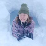 Helena Luz Instagram - Veja as fotos de um dia que foi incrível... caminhada até o cume da montanha, em meio a muitaaaaa neveee!!! ❄️ . . . . . . . . . . #bariloche #feriasdejulho #felizdavida #realizandosonhos #neve #snowday