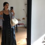 Helga Krapf Instagram – Because I will never be „Tube Girl“ 😅 but will always be your „notorious red lipstick wearing outfit repeater mirror girl“ 💋 

PS.
Bag of the month was the Polené Cyme because Mom Life was Life-ing so I just had to throw everything in. 🤭