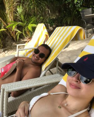 Helga Krapf Instagram - EAT. SWIM. SLEEP. REPEAT. 🏖️🍹🌅🇵🇭☀️🍲