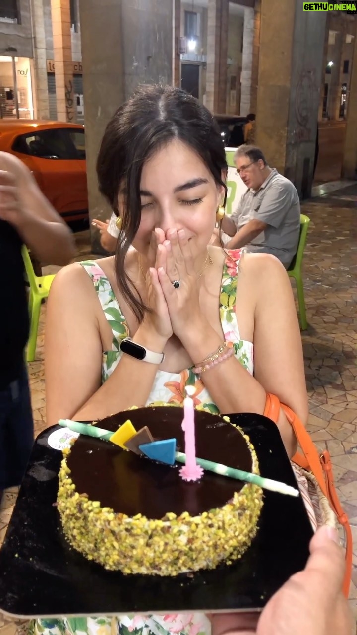Helga Krapf Instagram - I was so preoccupied on my Birthday, we forgot we didn’t have cake and a candle to blow. 🎂 My birthday was almost over here but my friends made it happen, on a random street where most of the stores were already closed. We ate the cake on the sidewalk, with plastic spoons and without any plates. It was simple but meaningful, loved it. Thank you so much you guys know who you are. 🥰🥰🥰