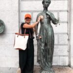Helga Krapf Instagram - Wasn’t expecting to see her, but I did, and I’ll take it as a sign that I am indeed ready to meet the one God picked out for me, that other pea in the pod. 🧡 See you this month 🤪😉 Lets do this Juliet. 🤭 #88 #22 🤣🤣🤣 #Iykyk