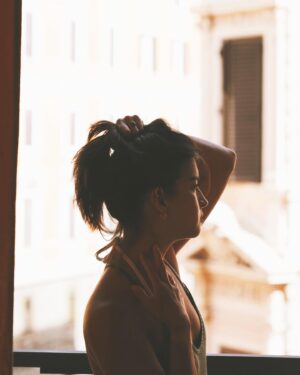 Helga Krapf Instagram - ⚜️Taking it all in.⚜️

Would like to thank everyone who remembered my special day. Haven’t not been able to reply to everyone but please know my heart is filled because of the warmth you sent my way. 💫

I’m loving the era that I am in.💋

⚜️H⚜️