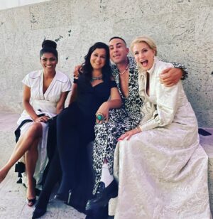 Helle Thorning-Schmidt Instagram - Not quite done with this weekend. Fun and gossip, Milo’s Award, new friendships, lots of fun with best hubby in lovely Brugge and even a very romantic wedding thrown in❤️❤️❤️❤️ Ps and Thanks again @deakudibalofficial for saving my life with this dress 🔥🔥