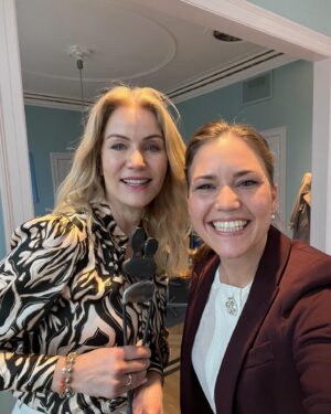 Helle Thorning-Schmidt Instagram - So thrilled to be presented with the Equality Award by the Minister for Equality @mariebjerre.dk and have a chance to discuss her thoughts and ambitions in this area. What a nice morning. And let me just say how cool it is that Marie has created this award and that she had the courage to give it to me🙏🥰 the actual award is made by Charlotte Steen @kvindesmedien which is cool as well👭👭
