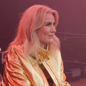 Helle Thorning-Schmidt Instagram - That moment before you go on stage in front of 47.000 people. Pretty special. Freaking love you @suspekt ❤️❤️