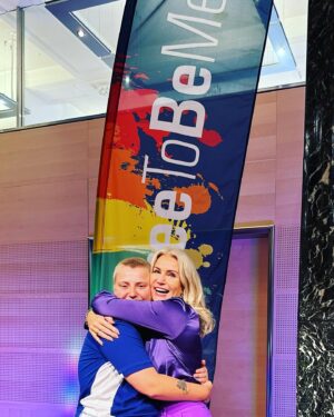 Helle Thorning-Schmidt Instagram - So proud and happy to do a double act with my Milo at @danskebank_dk Topics were allyship, Milo’s story of becoming himself and how we as a family have tried to support. We hope our story can inspire others❤️❤️🏳️‍🌈🏳️‍🌈Thanks so much to Danske Bank for having us 🙏🙏 swipe to see the admiring mum 🤷‍♀️🤩