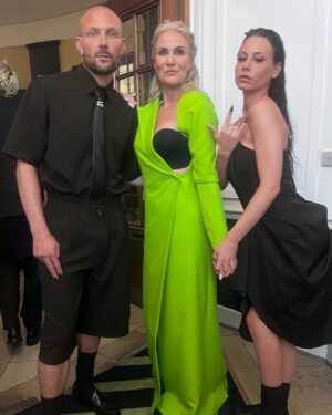 Helle Thorning-Schmidt Instagram - What a blast we had yesterday at the brilliant @soerenleschmidt show. I was so reluctant to do a catwalk, but had so much fun. And the big lessons are 1) Søren is so successful because he doesn’t take no for an answer and 2) if in doubt, say yes to new experiences rather than no! You would have thought I’d learned that by now 😁Scroll to see Søren do the last sewing and a classic Blæstegnen reunion❤️❤️❤️
