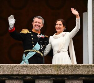 Helle Thorning-Schmidt Instagram - What an awesome historic day. Congratulations and long live Kong Frederik 10🇩🇰🇩🇰❤️❤️👑