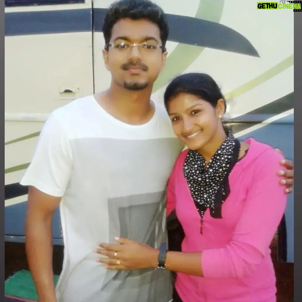 Hema Dayal - 33.7K Likes - #happybirthday 🎂my chellakutty ❤️😘
#thalapathy #vijay sir😘
#godblessyou 🙏🏼😘have a amazing year sir🤩
Keep rocking an mass...👍🏼
.
.
I'm so so proud of i work with you in #assistantchoreographer #velayudham #Puli #kaththi #sarkar ... Sir 😘🙏🏼🥰
.
.
#thalapathyvijay #hbdthalapathyvijay #chellakutty
#lovelyperson #mass #vijay #cute #hemadayal18 #hemadayal #hema #explore #explorepage #love