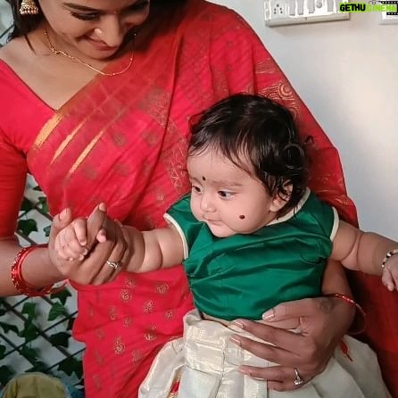 Hema Dayal Instagram - Happy onam☺️🙏... laddu...😍🥳 . #onam #onamspecial #hemadayal18 #hemadayal #hema #explore #onamreels #cute #laddu