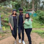 Hema Dayal Instagram – ✨✨🫰
#trending #tamil #hilstation #hema #hemadayal #hemadayal18 #anuselva #munar #bikeride #friendshipgoals #friends #friendship #enjoy #nature #ride #dance #lifestyle #instagram #instagood #instalike