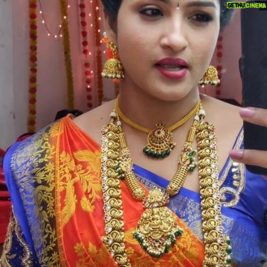 Hema Dayal - 47.2K Likes - 🤩😂❤️
Outfit:@roja_aari_works_adyar
Jewellery:@chicjewells
.
#hemadayal18 #hemadayal #hema #meenakshiponnungaserial #serialactress #zeetamil #explorepage #explore #tamilserial #gajini #ashin #pooja #traditionalook