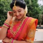 Hema Dayal Instagram - 🥰🤩❤️ . . Jewellery:@chicjewells Blouse aari:@roja_aari_works_adyar . . #hemadayal18 #hemadayal #hema #meenakshiponnungaserial #pooja #tamil #zeetamilserials #explore #explorepage #traditionallook