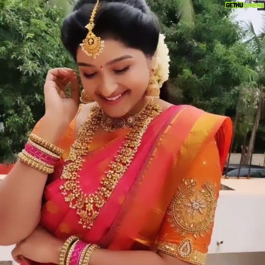Hema Dayal - 29.1K Likes - 🥰🤩❤️
.
.
Jewellery:@chicjewells
Blouse aari:@roja_aari_works_adyar
.
.
#hemadayal18 #hemadayal #hema #meenakshiponnungaserial #pooja #tamil #zeetamilserials #explore #explorepage #traditionallook