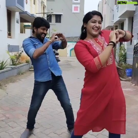 Hema Dayal - 134.7K Likes - Oorukulae trending Song 🥰With my Sister ❤️ #anuselva #anu #hemadayal #madurai #trending #instagram #instagood #sethu #vikram #ilayaraja #90ssongs #dance #tamilcinema #tamil #chennai